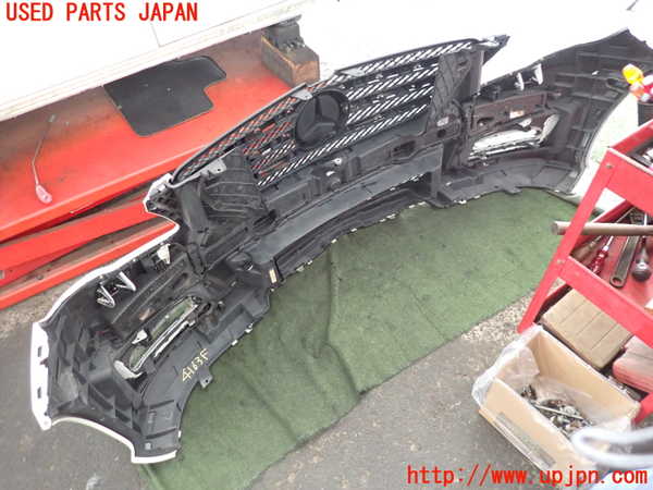 2UPJ-9241631010]ベンツ R350 4MATIC W251(251065)フロントバンパー 中古_4