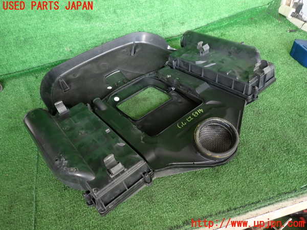 2UPJ-9241632560]ベンツ R350 4MATIC W251(251065)エアクリーナーボックス 中古_5