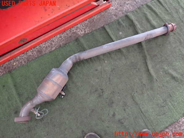 2UPJ-9241632661]ベンツ R350 4MATIC W251(251065)触媒1 中古_3