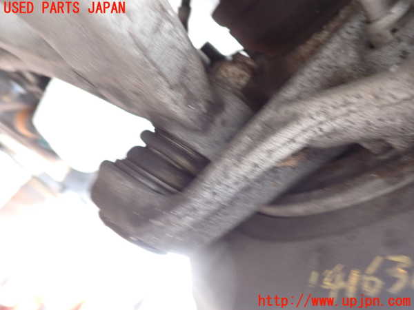2UPJ-9241634300]ベンツ R350 4MATIC W251(251065)右リアナックルハブ 中古_2