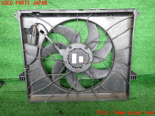 2UPJ-9241636836]ベンツ R350 4MATIC W251(251065)電動ファン1 中古_4