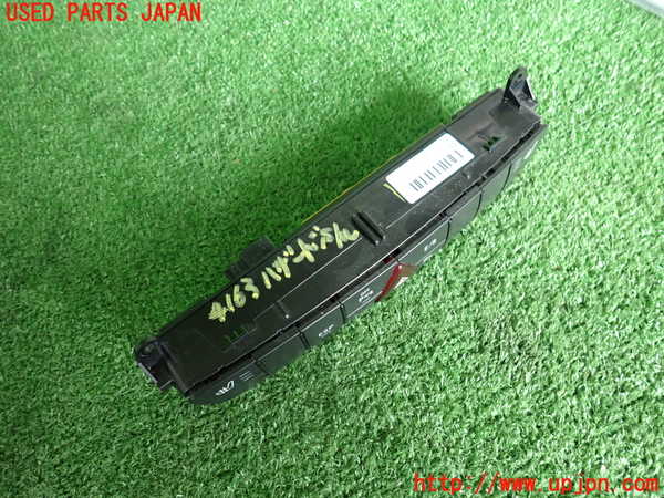 2UPJ-9241636290]ベンツ R350 4MATIC W251(251065)ハザードスイッチ 中古_2
