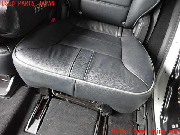 2UPJ-9241637175]ベンツ R350 4MATIC W251(251065)左2列目シート 中古_3