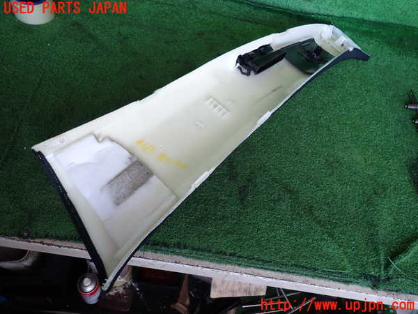 2UPJ-9241637665]ベンツ R350 4MATIC W251(251065)右センターピラートリム 中古_2