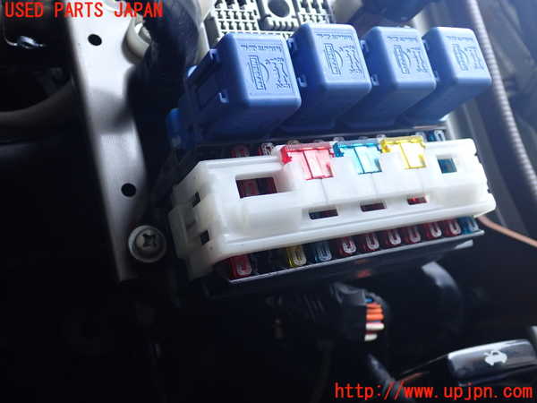 2UPJ-9241646741]ブルーバード(EU12)ヒューズボックス1 中古 (室内 運転席側)_2