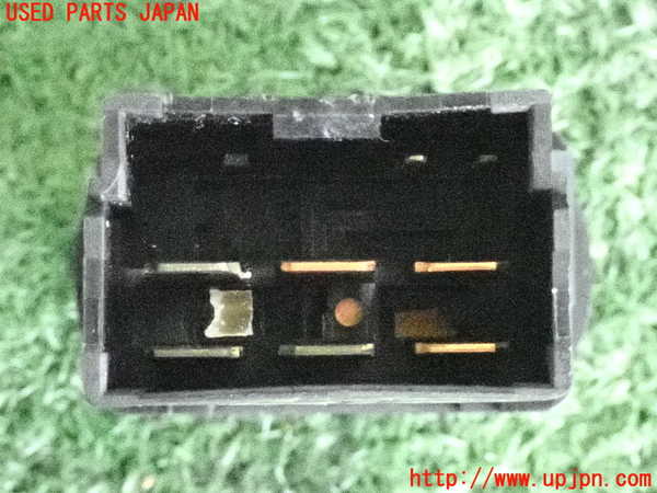2UPJ-9241646290]ブルーバード(EU12)ハザードスイッチ 中古_4