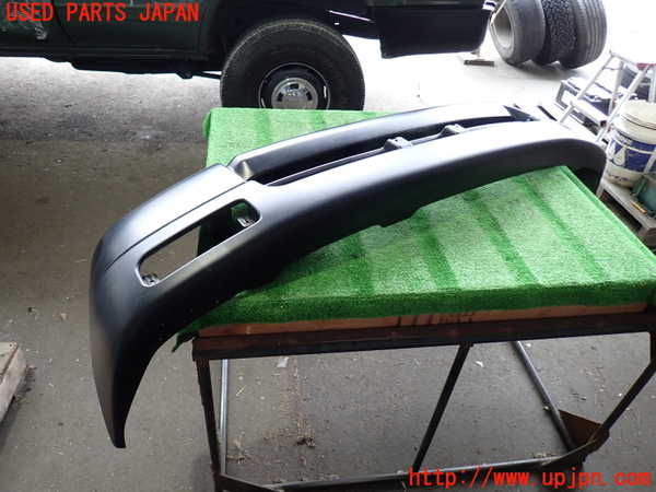 2UPJ-9241651010]ハイラックスサーフ(RZN185W)フロントバンパー 中古_3