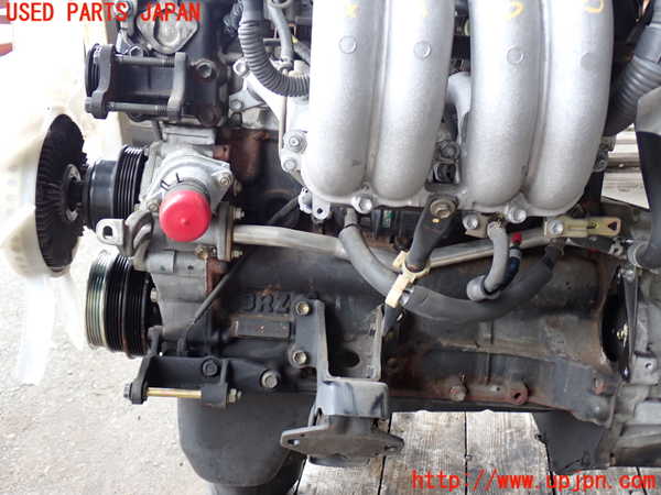 2UPJ-9241652010]ハイラックスサーフ(RZN185W)エンジン 3RZ-FE 4WD 中古_3