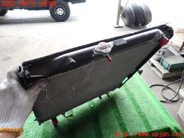 2UPJ-9241652321]ハイラックスサーフ(RZN185W)ラジエーター1 中古_3