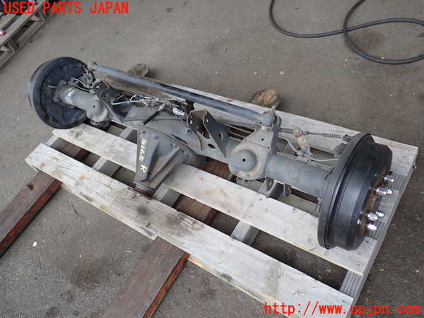 2UPJ-9241654400]ハイラックスサーフ(RZN185W)リアデフホーシング 中古_2