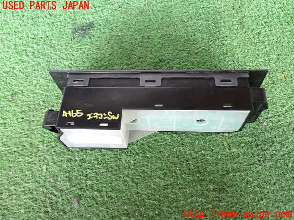 2UPJ-9241656066]ハイラックスサーフ(RZN185W)エアコンスイッチ1 中古_2