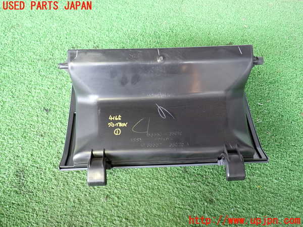 2UPJ-9241657516]ハイラックスサーフ(RZN185W)グローブボックス1 中古_3