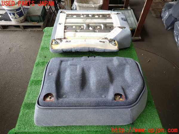 2UPJ-9241657405]ハイラックスサーフ(RZN185W)右リアシート 中古_4