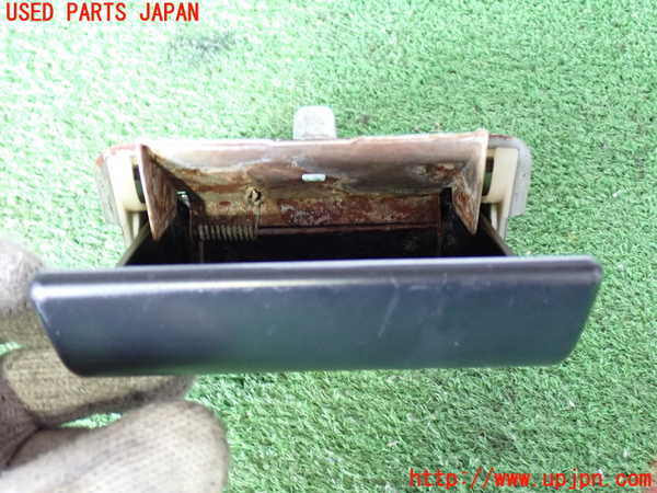 2UPJ-9241657821]ハイラックスサーフ(RZN185W)灰皿1 中古_2