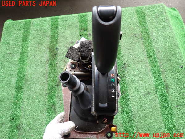 2UPJ-9241657555]ハイラックスサーフ(RZN185W)ATシフトレバー 中古_2