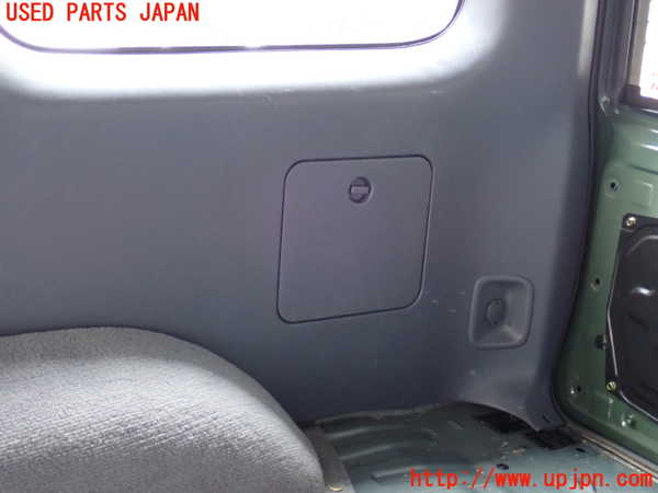 2UPJ-9241657675]ハイラックスサーフ(RZN185W)右リアピラートリム 中古_4
