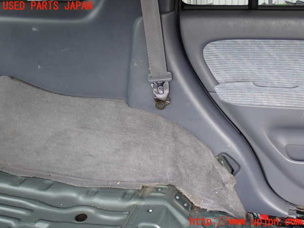 2UPJ-9241657680]ハイラックスサーフ(RZN185W)左リアピラートリム 中古_3