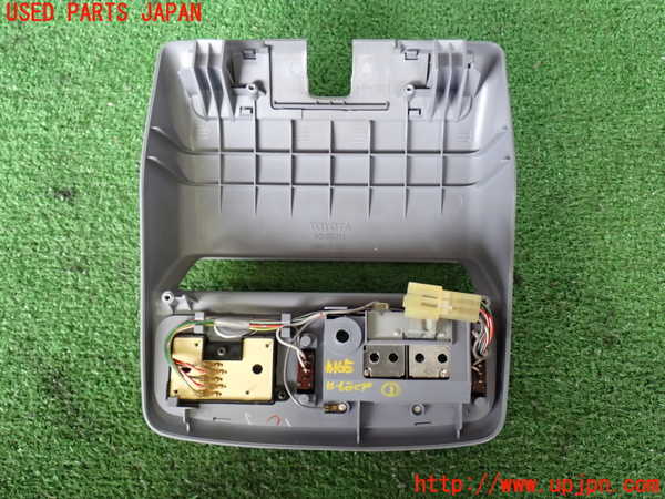 2UPJ-9241656411]ハイラックスサーフ(RZN185W)ルームランプ1(1列目真中) 中古_3
