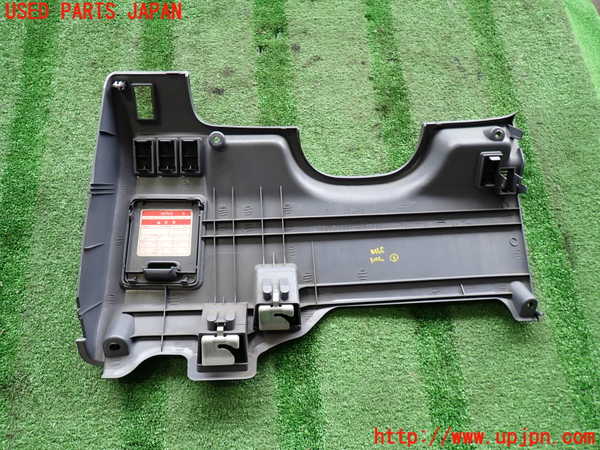2UPJ-9241657691]ハイラックスサーフ(RZN185W)内装トリム類1 中古_3