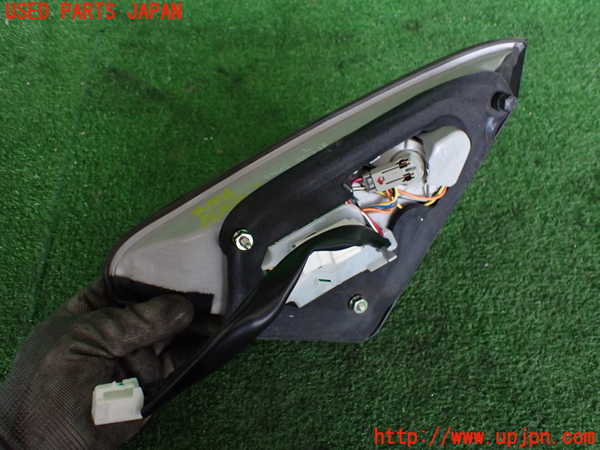 2UPJ-9241661552]セルシオ(UCF30)左リアフィニッシャー 中古_2