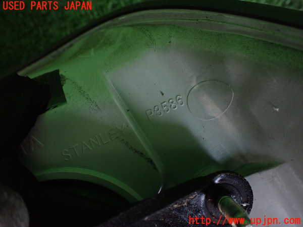 2UPJ-9241661536]セルシオ(UCF30)左テールランプ 中古_3