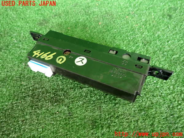 2UPJ-9241666306]セルシオ(UCF30)スイッチ1(TRC OFF) 中古_2
