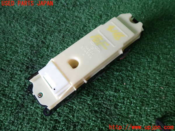 2UPJ-9241666240]セルシオ(UCF30)右前パワーウィンドウスイッチ 中古_2