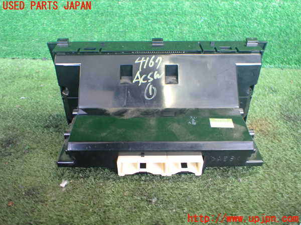 2UPJ-9241676066]アルテッツァ(SXE10)エアコンスイッチ1 中古_2