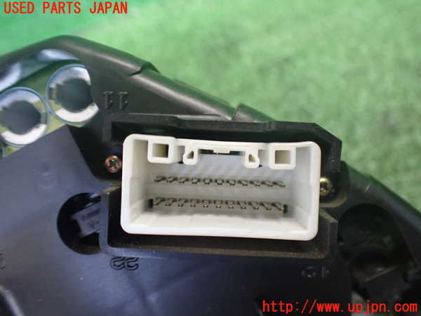 2UPJ-9241676170]アルテッツァ(SXE10)スピードメーター 中古_3