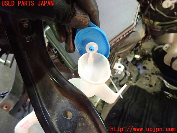 1UPJ-9241686791]オデッセイ(RC1)ウォッシャータンク1 中古_2