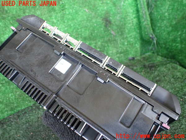 1UPJ-9241696066]ジャガー・Fタイプ コンバーチブル(J60MA)エアコンスイッチ1 中古_4