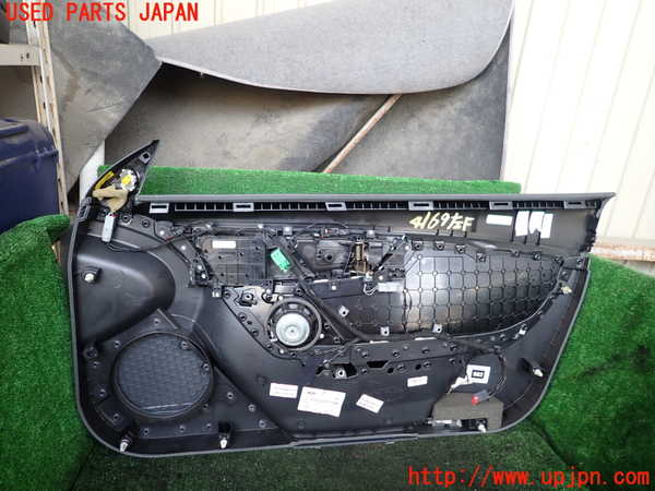 1UPJ-9241691264]ジャガー・Fタイプ コンバーチブル(J60MA)左ドア内張り 中古_4