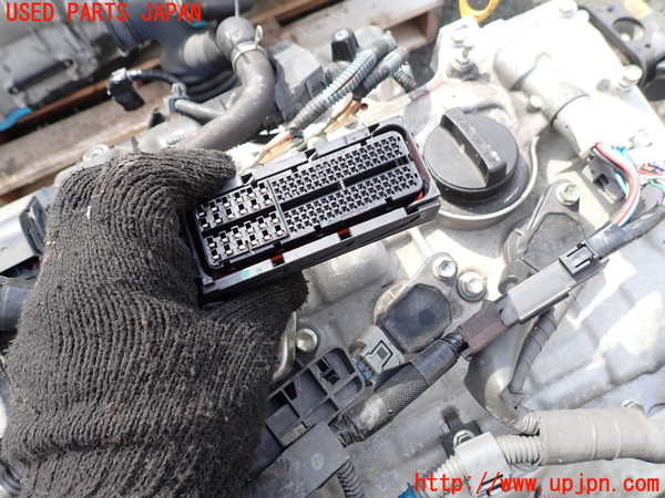 1UPJ-9241702010]レクサス・CT200h(ZWA10)エンジン 2ZR-FXE 中古_3