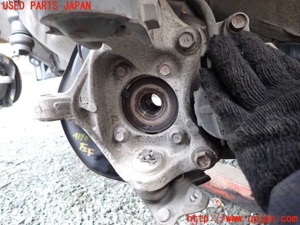 1UPJ-9241704295]レクサス・CT200h(ZWA10)左フロントナックルハブ 中古_2