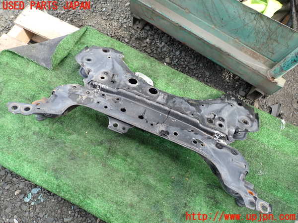 1UPJ-9241705285]レクサス・CT200h(ZWA10)フロントメンバー 中古_2