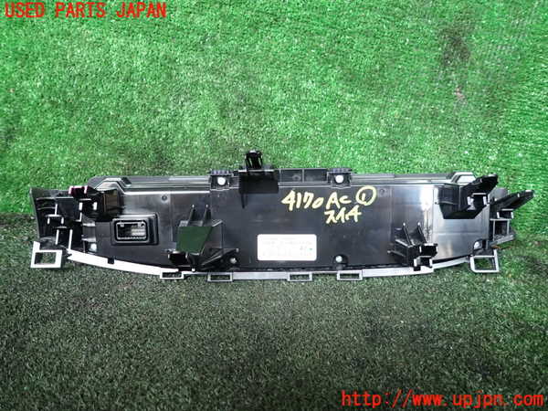 1UPJ-9241706066]レクサス・CT200h(ZWA10)エアコンスイッチ1 中古_2
