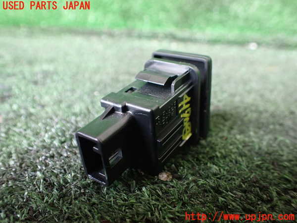 1UPJ-9241706309]レクサス・CT200h(ZWA10)スイッチ4 (フューエルオープナー) 中古_2