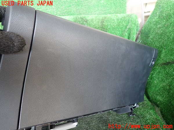 1UPJ-9241707516]レクサス・CT200h(ZWA10)グローブボックス1 中古_2