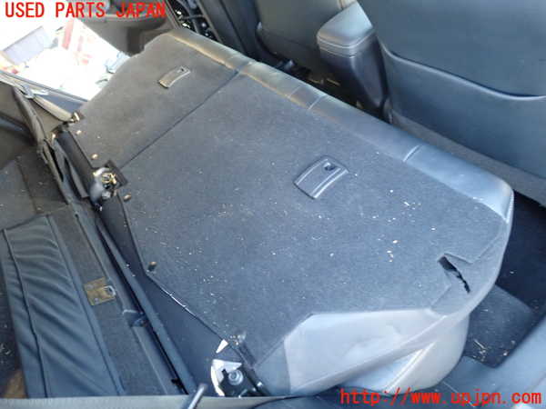 1UPJ-9241707385]レクサス・CT200h(ZWA10)リアシート 中古_4