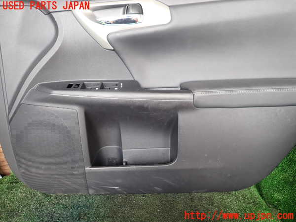 1UPJ-9241701234]レクサス・CT200h(ZWA10)右前ドア内張り 中古_3