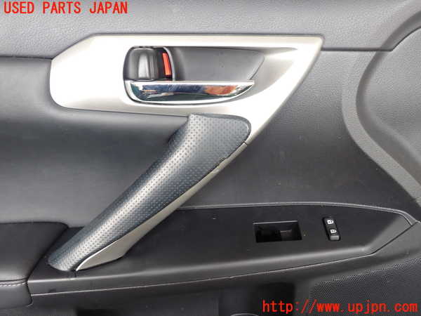 1UPJ-9241701264]レクサス・CT200h(ZWA10)左前ドア内張り 中古_2
