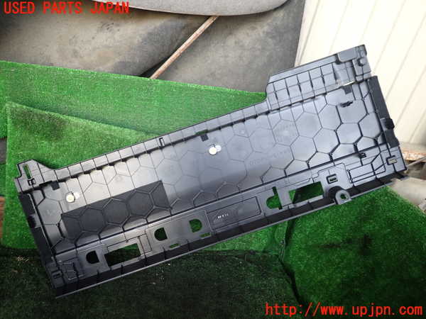 1UPJ-9241707762]レクサス・CT200h(ZWA10)トノカバー2 中古_2