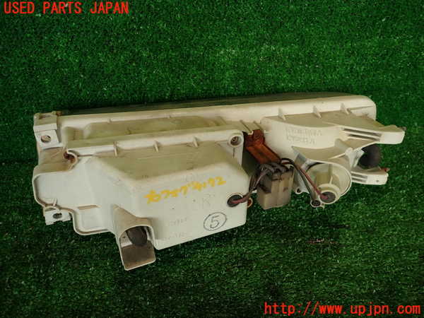 2UPJ-9241721180]グロリア(Y32)右フォグ 中古_2