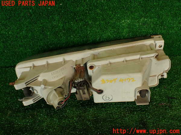 2UPJ-9241721182]グロリア(Y32)左フォグ 中古_2