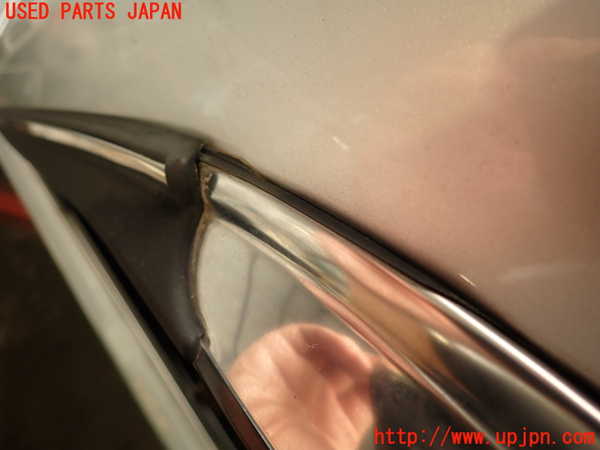 2UPJ-9241721402]グロリア(Y32)左サイドバイザー 中古_2