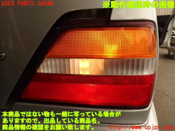 2UPJ-9241721530]グロリア(Y32)右テールランプ 中古_5