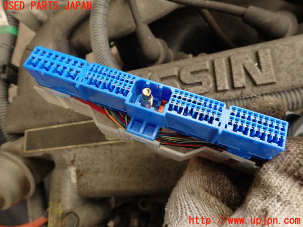 2UPJ-9241722010]グロリア(Y32)エンジン VG20E 中古_3