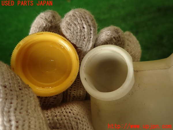 2UPJ-9241722410]グロリア(Y32)ラジエータータンク 中古_4