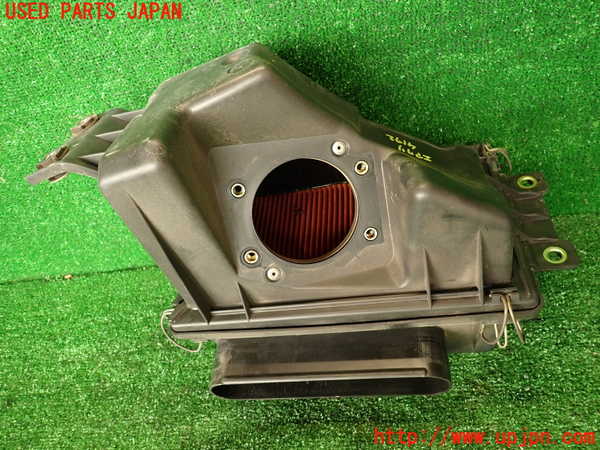 2UPJ-9241722560]グロリア(Y32)エアクリーナーボックス 中古_3