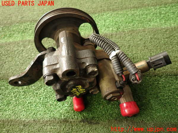 2UPJ-9241724250]グロリア(Y32)パワステポンプ 中古_2